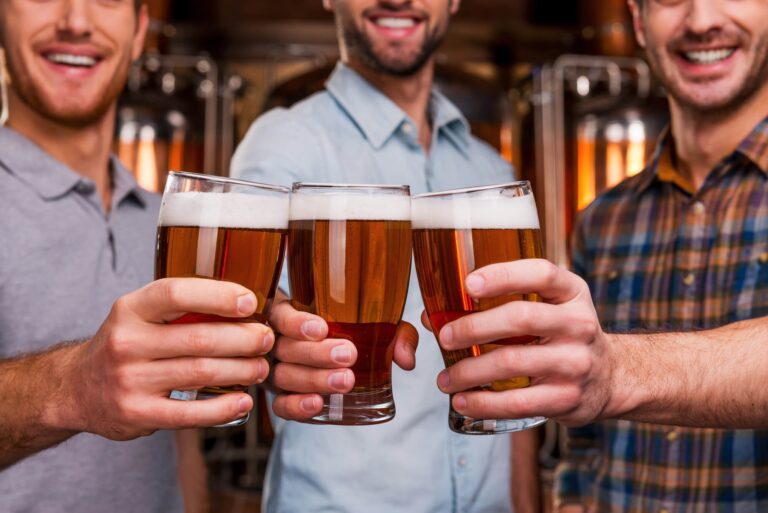 Festival de cerveja IPA Fest no clube ASES em Brasília