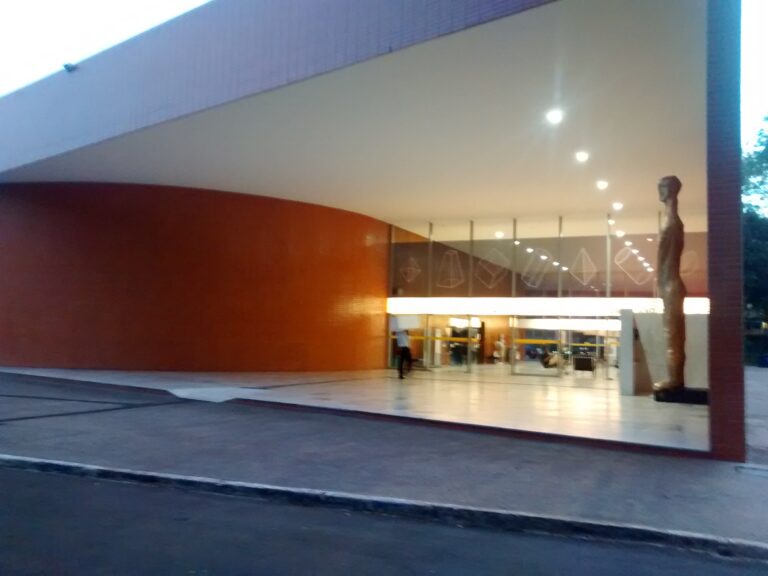 Filmes universitários ganham destaque na 50ª edição do Festival de Brasília