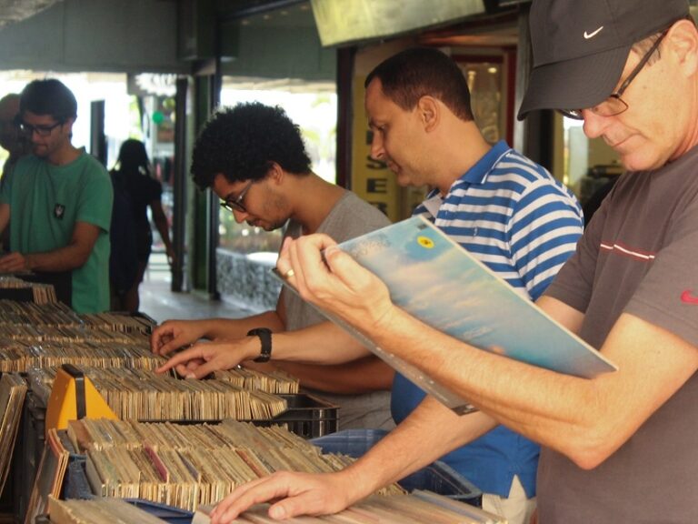 Feira de Vinil do Conic: evento volta a acontecer em ponto tradicional de Brasília
