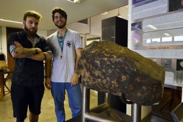 Pesquisadores da UnB desenvolvem aplicativo com pontos científicos para visita no DF
