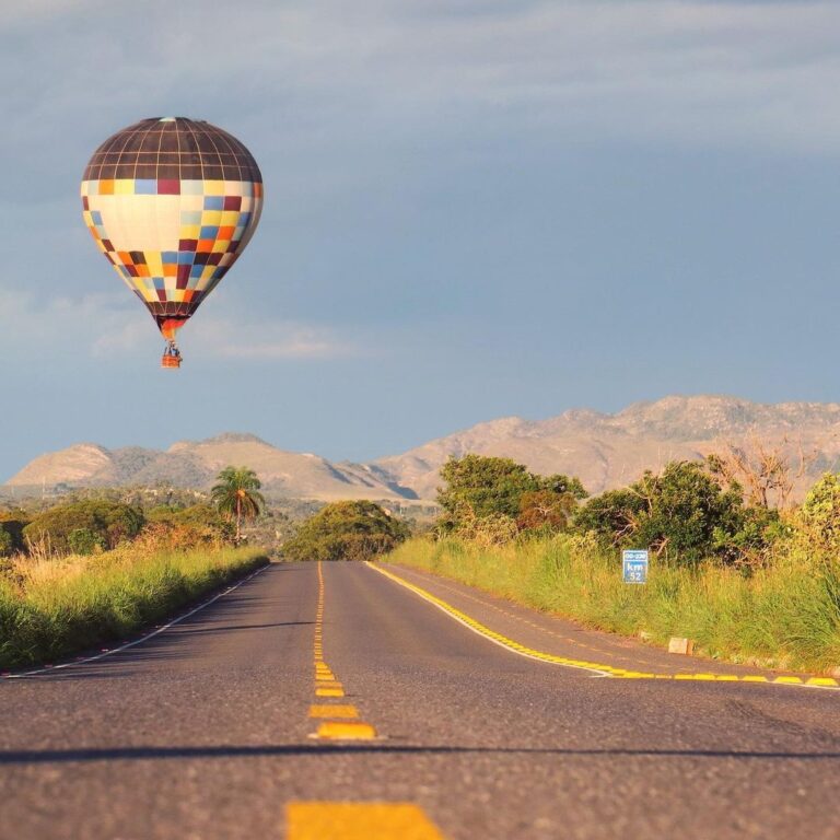 Voo de balão pelos encantos da Chapada dos Veadeiros