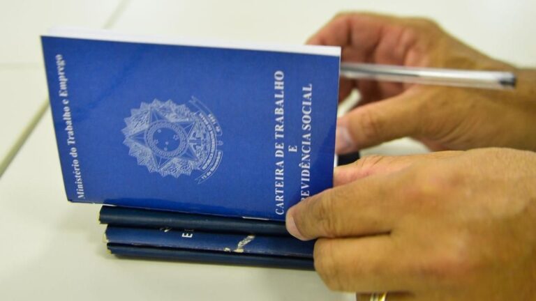 Agência do Trabalhador divulga mais de 500 vagas com salário de até 5 mil reais no DF