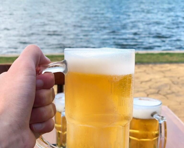 6 restaurantes às margens do Lago Paranoá para curtir o happy hour em Brasília
