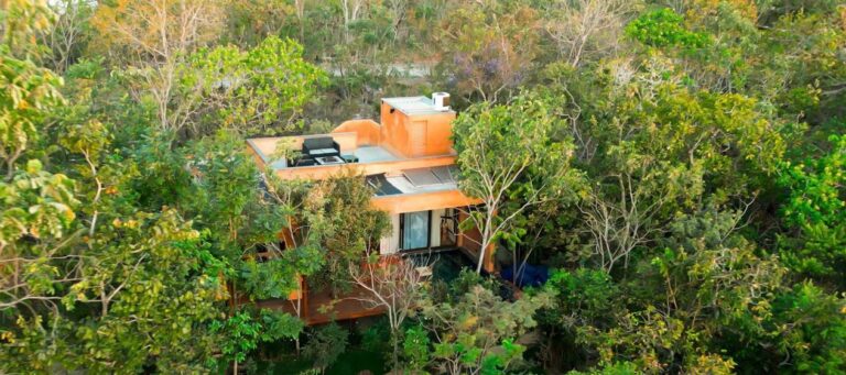 Chalé escondido em Pirenópolis é perfeito pra quem ama privacidade, conforto e natureza