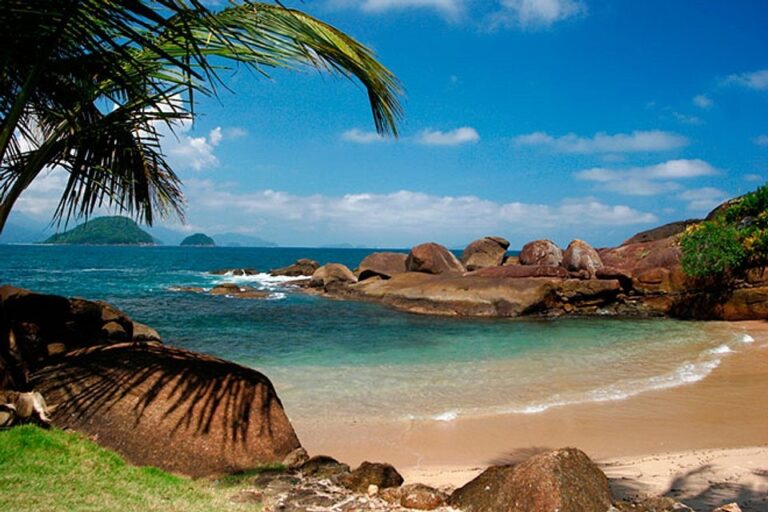 Conheça as praias paradisíacas mais próximas de Brasília (KM) para viajar de carro neste fim de ano