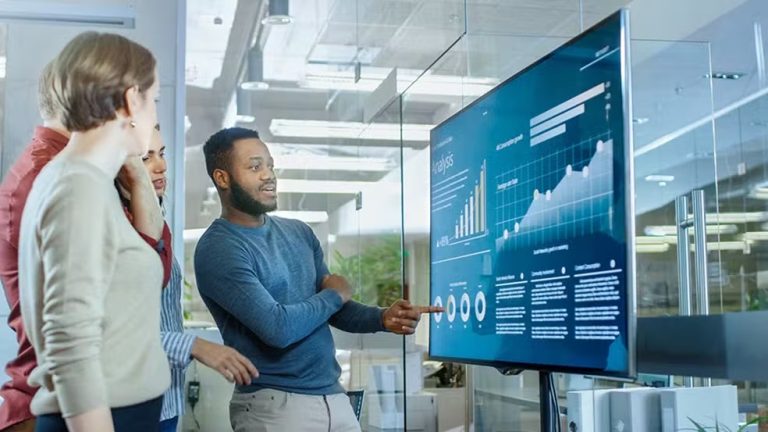 Inteligência artificial no Brasil: 58% das empresas já utilizam e expandem o uso da tecnologia