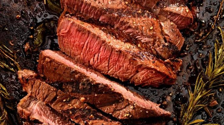Como preparar o bife perfeito com carne de segunda?