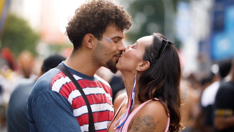 Conheça doenças que podem ser transmitidas pelo beijo