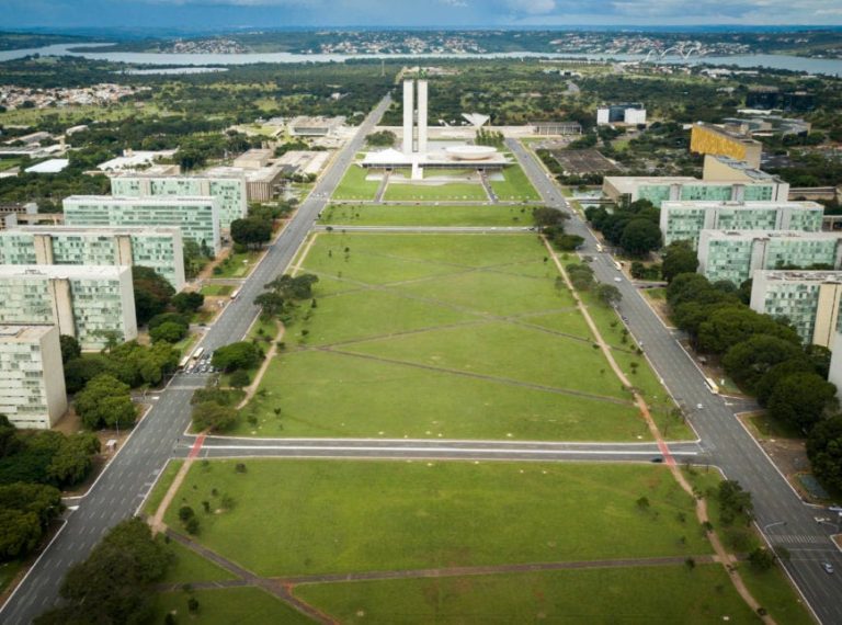 Brasília tem túneis secretos na Esplanada? Entenda