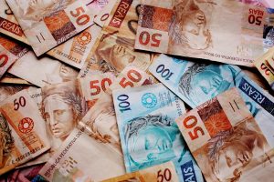 Fundação lança curso gratuito de formação em finanças em Brasília
