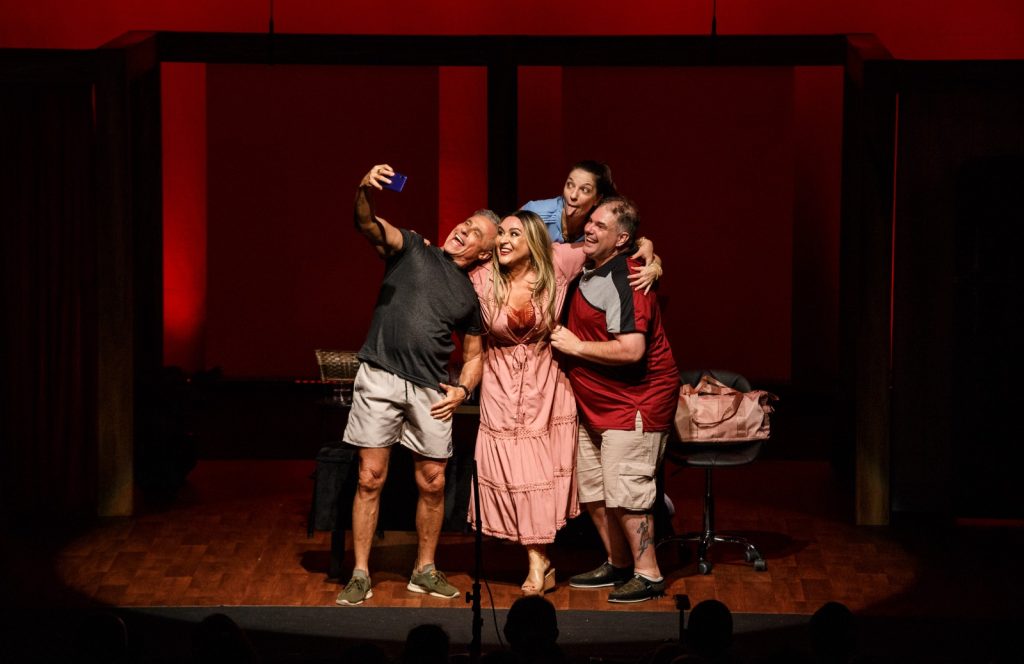 Comédia “Troca-Troca” chega a Brasília com Oscar Magrini