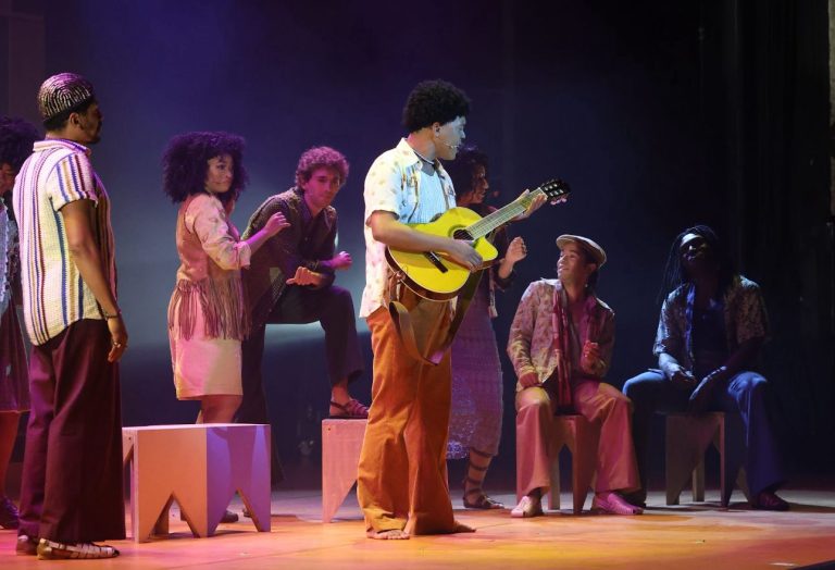 Musical em homenagem a Djavan desembarca em Brasília