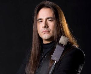 André Matos