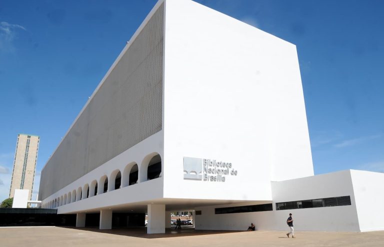 Bibliotecas em Brasília para você conhecer