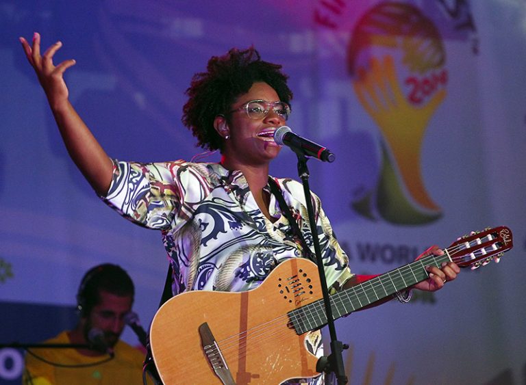 Brasília ganha peça de teatro com direção e trilha sonora de cantora Ellen Oléria