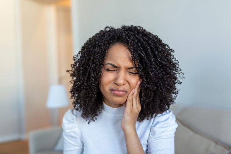 Dentista explica quais cuidados ter após extração de siso
