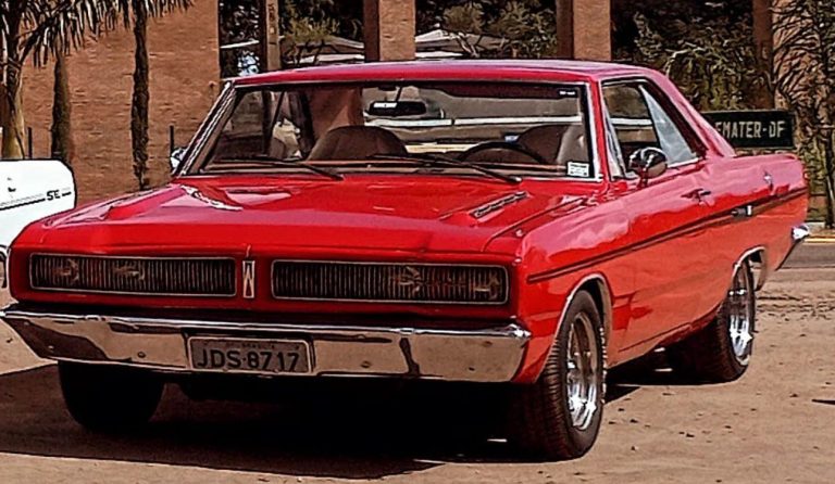 Brasília recebe exposição gratuita de carros antigos