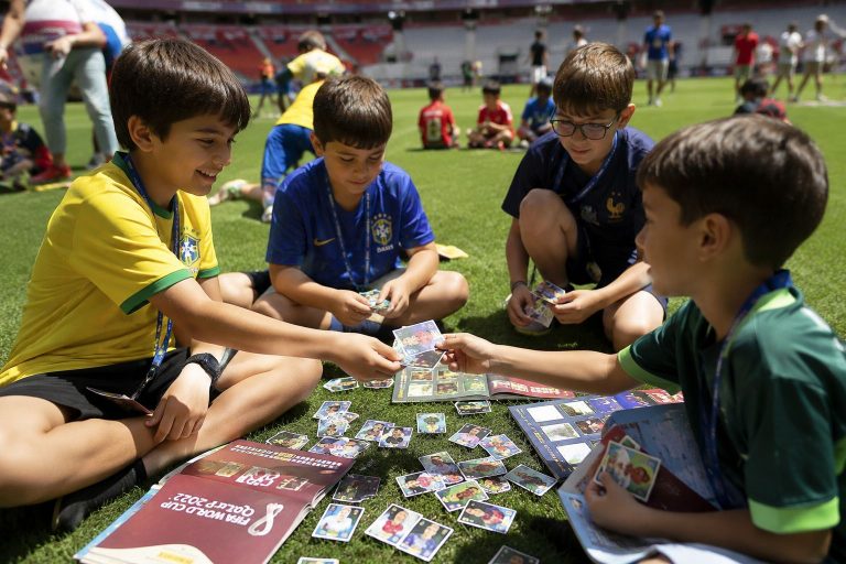 Brasília recebe o maior evento de troca de figurinhas do país