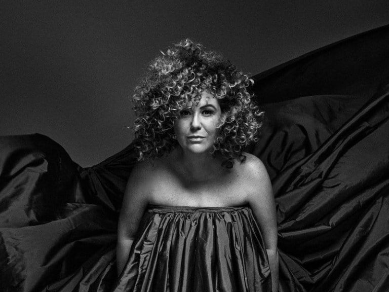 Festival reúne grandes nomes da MPB e do samba em noite especial na capital