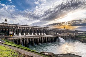 Usina de Itaipu: história, curiosidades e passeios imperdíveis em Foz do Iguaçu