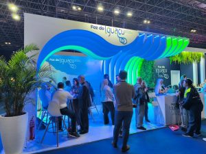 Foz do Iguaçu brilha na maior feira de turismo do Brasil e reforça sua marca como referência em turismo