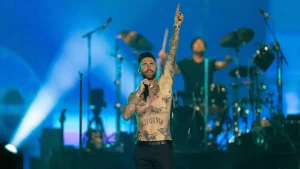 Maroon 5 anuncia show gratuito no Brasil