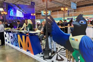 Paraná destaca turismo do interior e Foz do Iguaçu na Festuris 2025