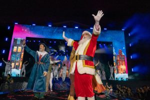 Após abertura que reuniu 28 mil pessoas no sábado, Natal da Família no Gramadão segue com programação diária