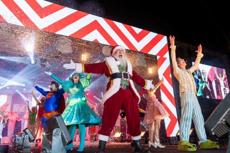 Natal da Itaipu transforma o Gramadão em ponto mais iluminado da cidade; veja o que vai rolar