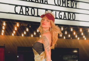 Carol Delgado traz o stand-up “Energia Feminina” para Foz do Iguaçu 