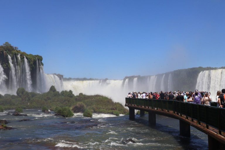 Foz do Iguaçu na Páscoa: vale a pena encarar a cidade cheia?