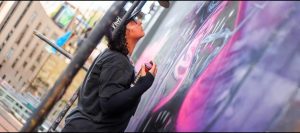 Artista de Foz leva a cidade para festival internacional de graffiti no Reino Unido