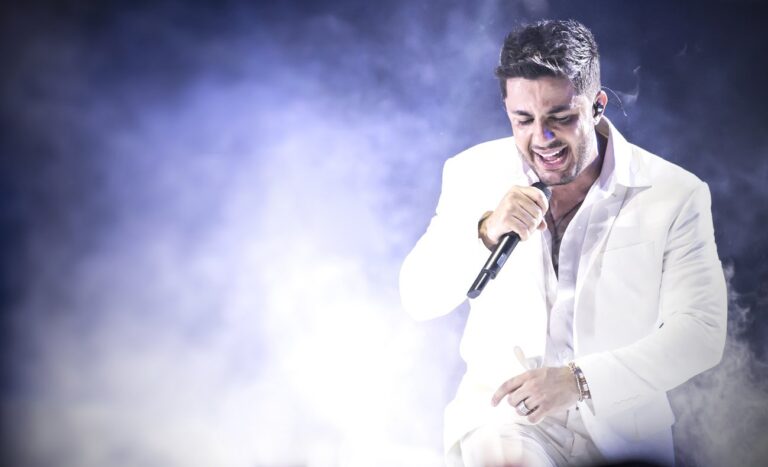 Conheça a trajetória de Cristiano Araújo, talento da música sertaneja e ídolo do Brasil