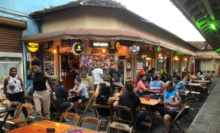 O que tem no Mercado da 74? Conheça ótimos motivos para visitar o tradicional ponto da cidade