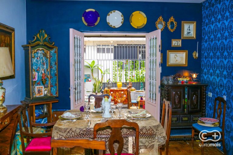 Empório Danilo Perillo esconde antiquário e bistrô francês Lacroix em casarão art deco no centro de Goiânia