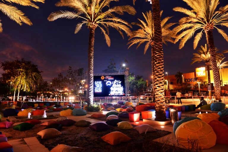 Cinema ao ar livre no Garden do shopping Flamboyant tem entrada gratuita