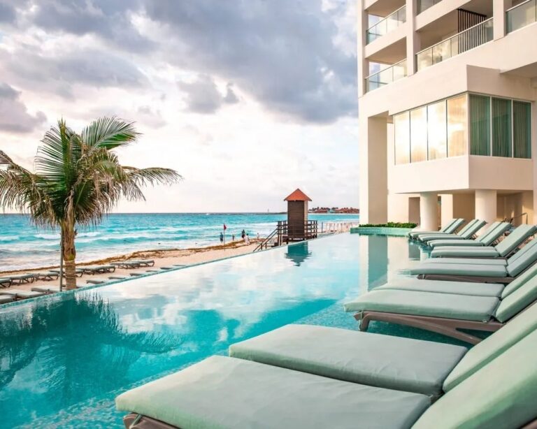 As 30 piscinas mais surreais do mundo