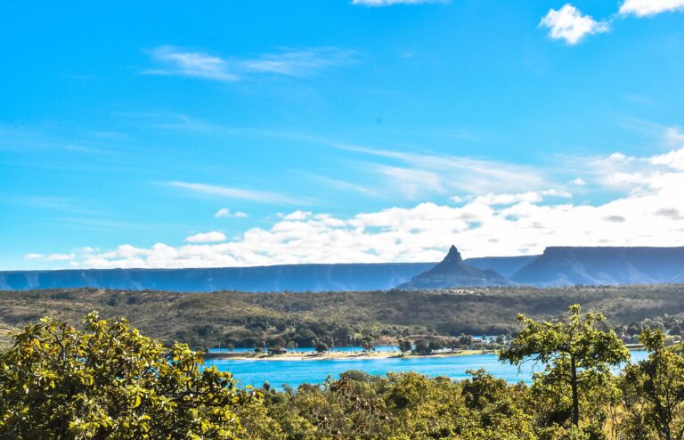 Conheça São Domingos: o portal do Parque Terra Ronca