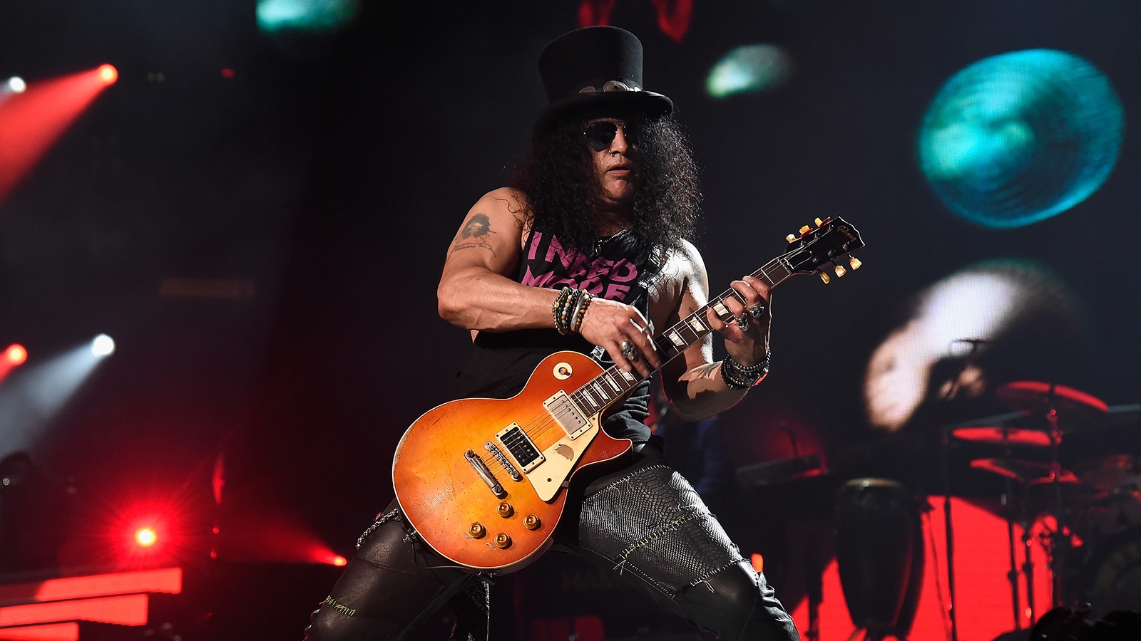 Slash, guitarrista do Guns N' Roses anuncia turnê no Brasil em