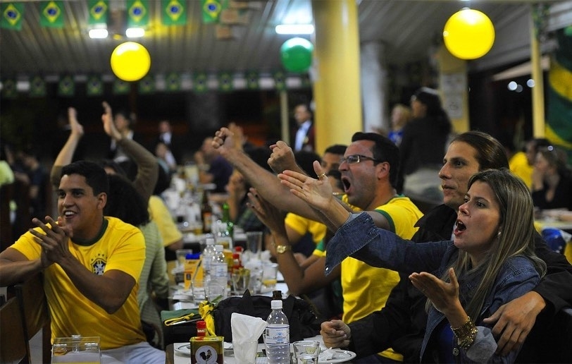Bares e restaurantes para assistir o jogo Brasil x Bélgica em