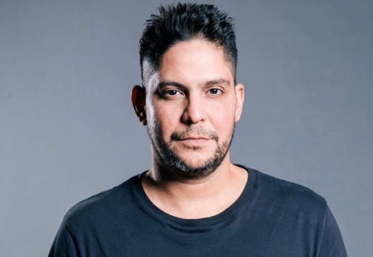 Cantor jorge assume namoro com a design Rachel Boscat