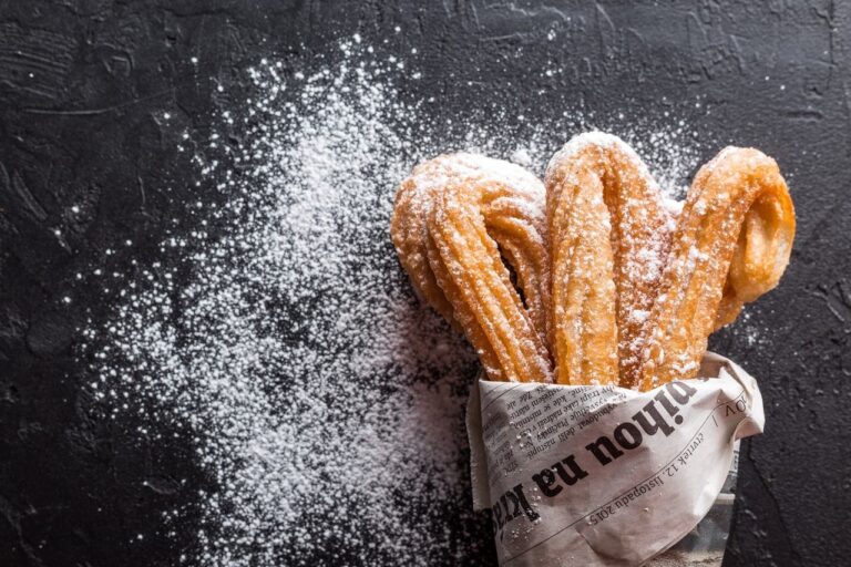 7 lugares para experimentar os melhores churros de Goiânia