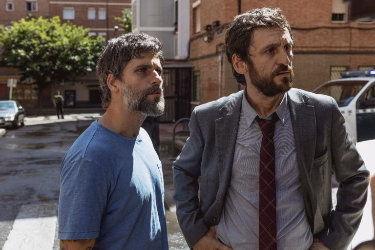 Série espanhola com ator brasileiro mistura ação e terror é uma ótima dica de maratona na Netflix