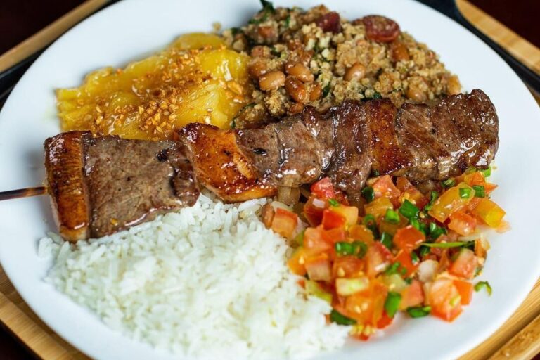 Os 10 Melhores Espetinhos e Jantinhas de Goiânia