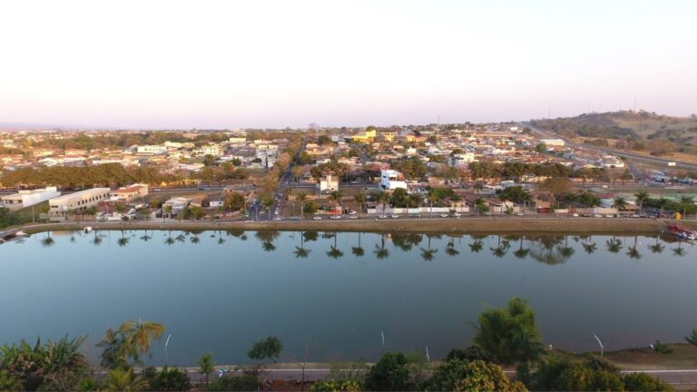 Cidade da região metropolitana de Goiânia tem lago apaixonante e acolhedor