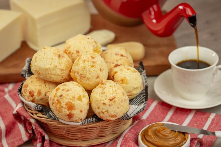 Formaggio Mineiro, melhor pão de queijo de Goiânia inova com sabores exclusivos em ambiente acolhedor