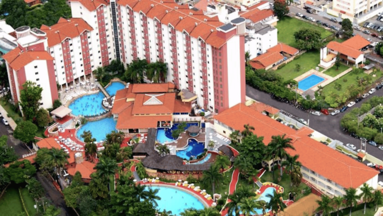Hotéis para quem deseja aproveitar Caldas Novas com a família neste feriado