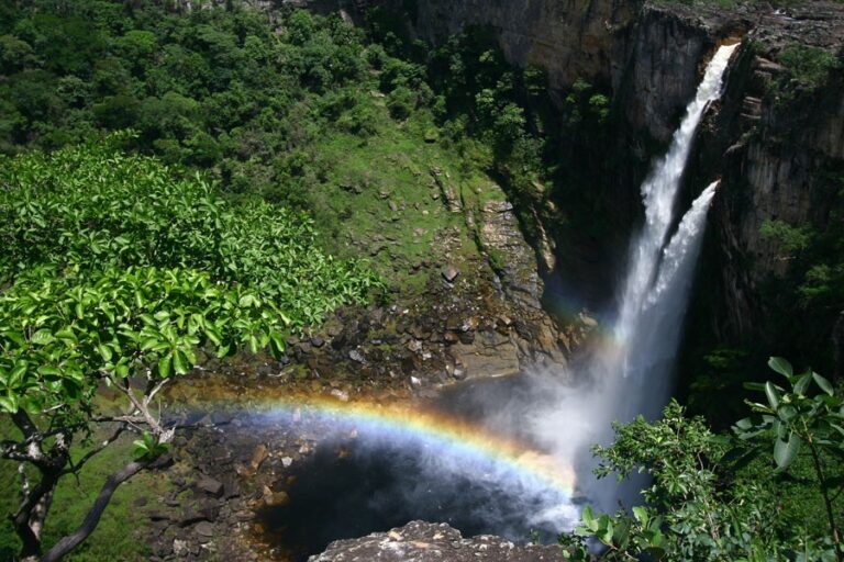 As 10 cachoeiras mais altas de Goiás