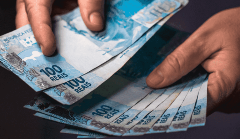 Conheça o ranking das profissões mais bem pagas do Brasil