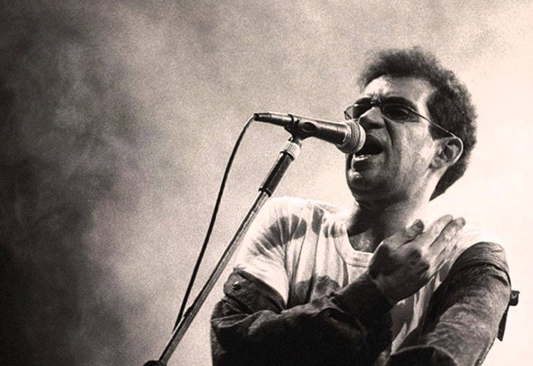 Goiânia ganha show que celebra carreira de Renato Russo em março